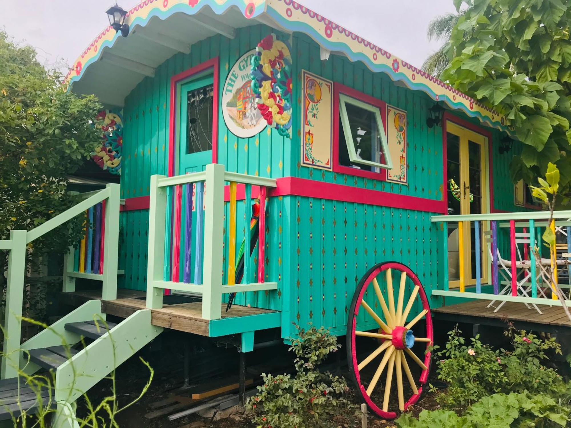 Апартаменты The Gypsy Rose Wagon Балингап Экстерьер фото